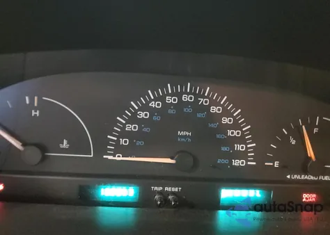 2000 Plymouth Voyager z USA, uszkodzony, nr VIN 2P4GP2535YR518370